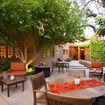 On The Alameda Hotel 3*