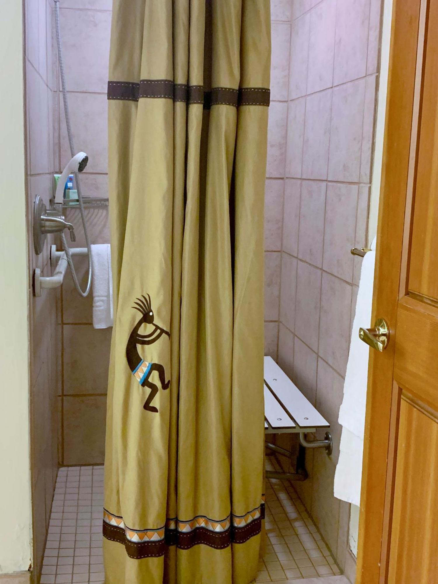 On The Alameda Hotel