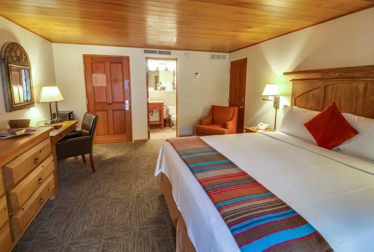 On The Alameda Hotel