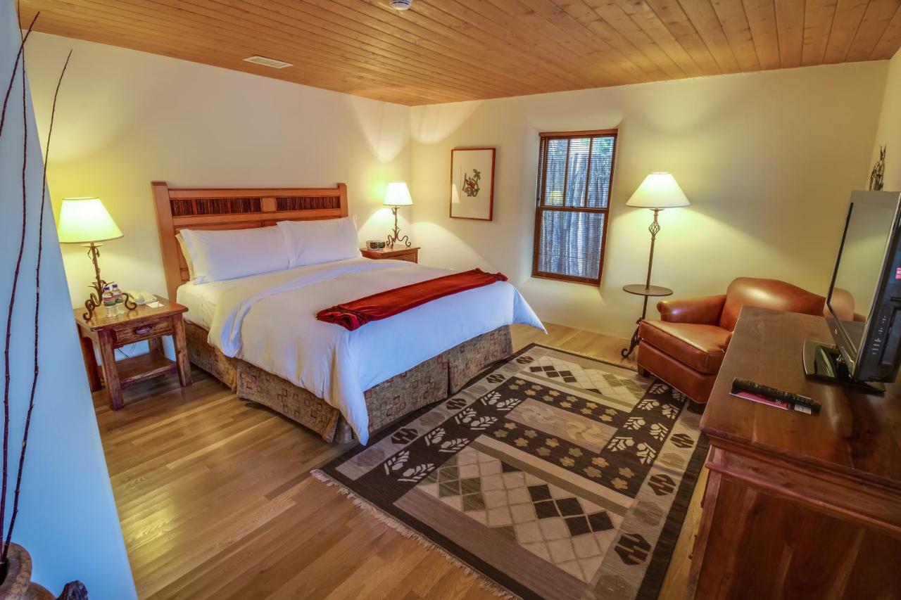 Hotel On The Alameda 3*